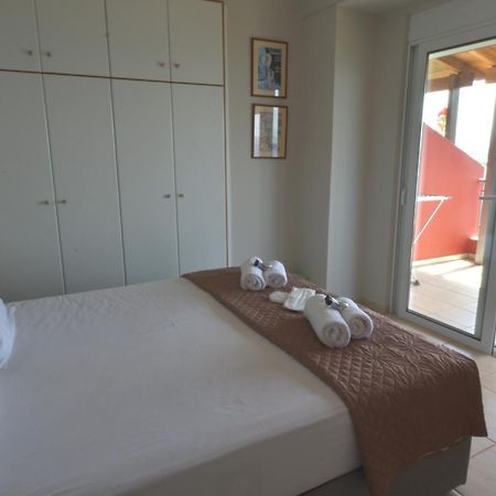 Blue Bay View - Beach House Vathirrevma Экстерьер фото