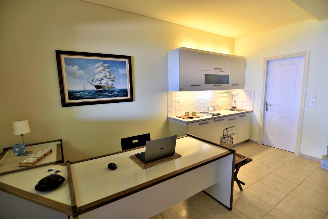 Blue Bay View - Beach House Vathirrevma Экстерьер фото