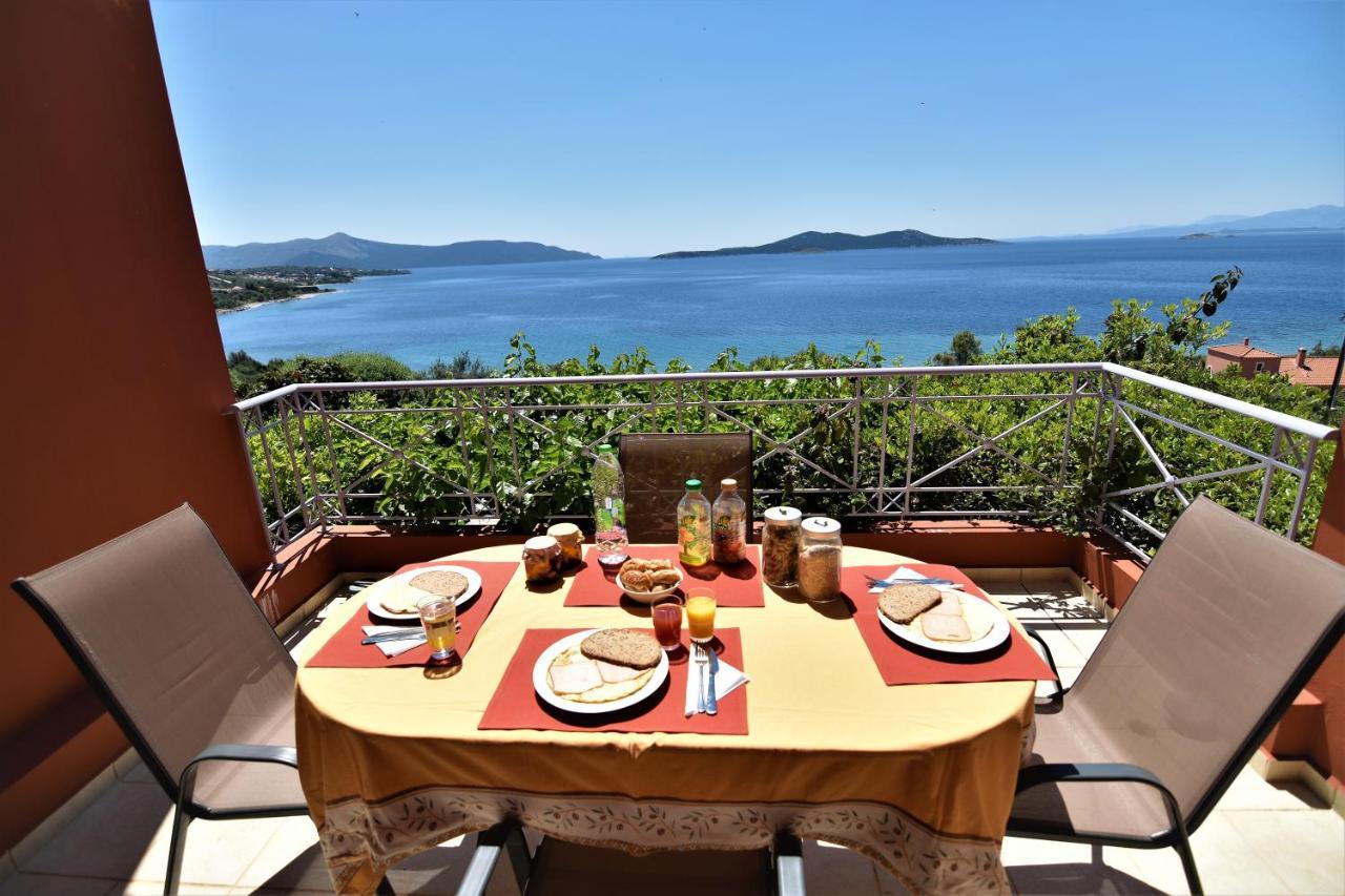 Blue Bay View - Beach House Vathirrevma Экстерьер фото
